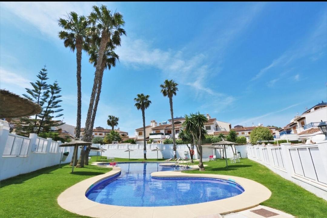 Chalet Adosado En Riomar-3, Urbanizacion Residencial Privada Torre de la Horadada Экстерьер фото